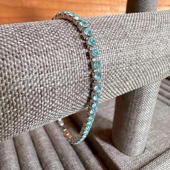 Lt Blue Aquamarine Colored CZ Stainless Steel Tennis Bracelet March Birthstone - Picture 4 of 4